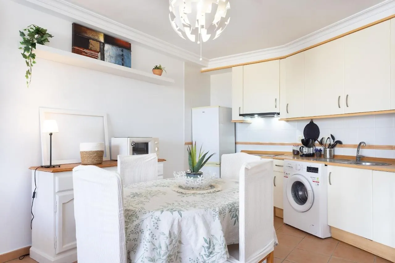 Apartamento Junto Al Mar 厄尔梅达诺 0*,  西班牙